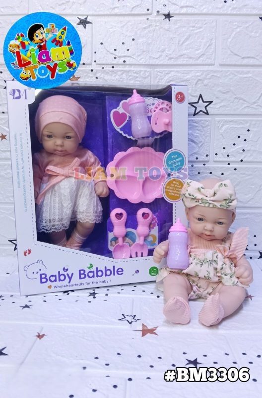 MUÑECA REAL PARADA C/PLATO CAJA CHICA